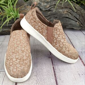 DKNY Cam Gore Logo Print Slip-On Sneaker